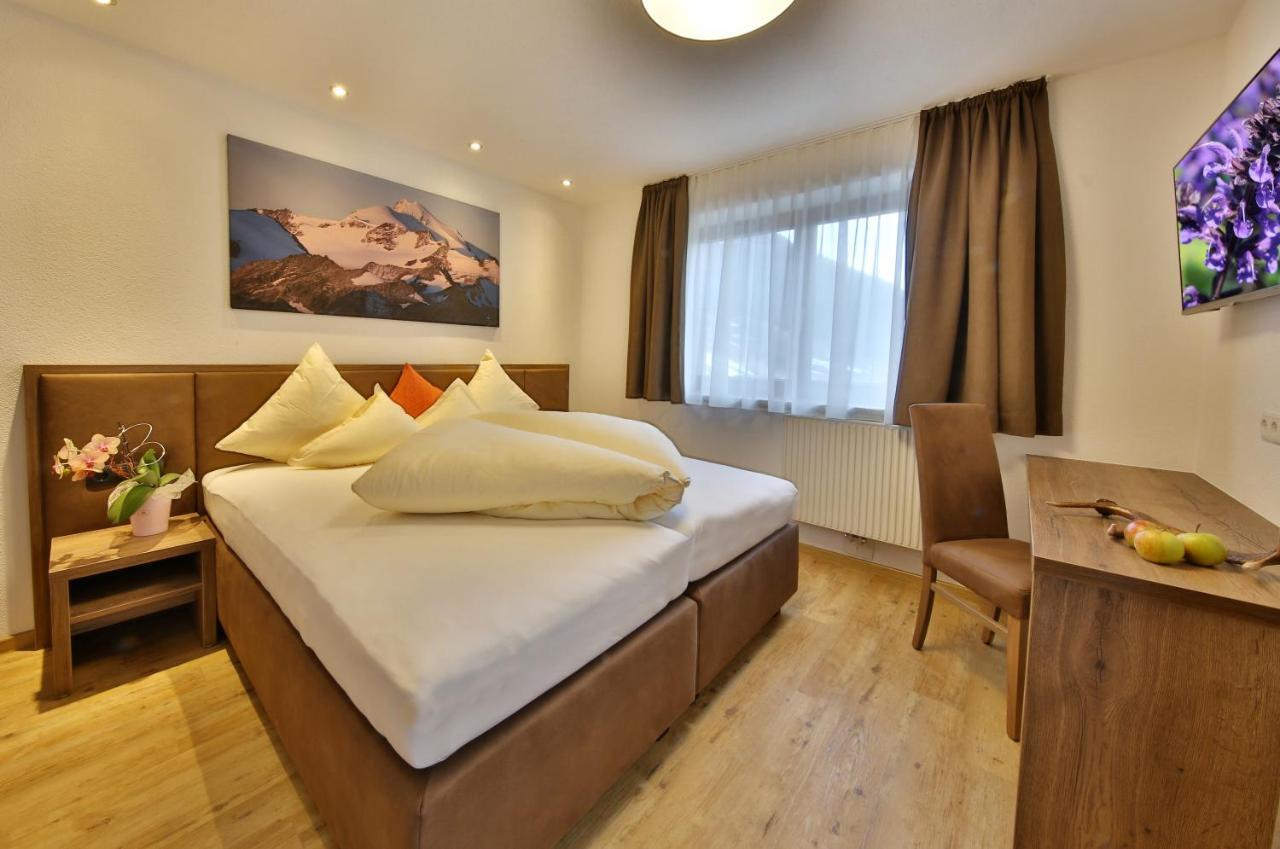 Hotel Garni Fiegl Apart Solden Room photo